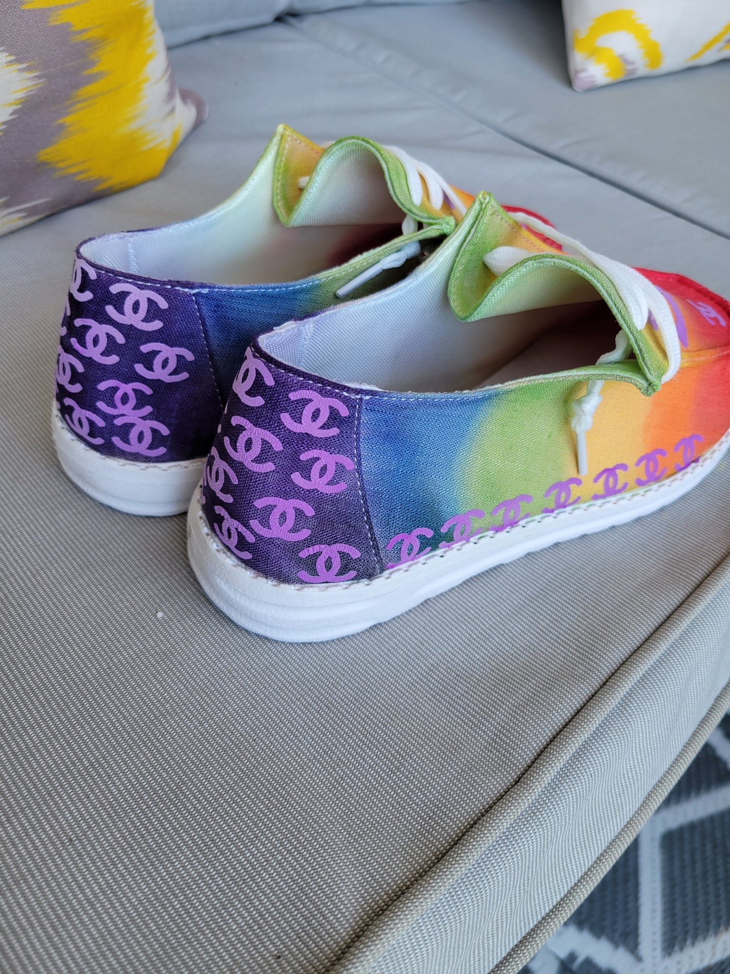 Tye-dye Shoes (Rainbow CC) women's size 7